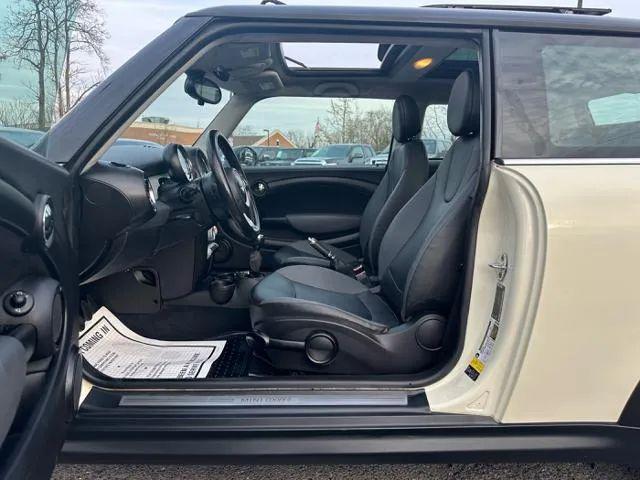 2009 MINI Cooper Cooper