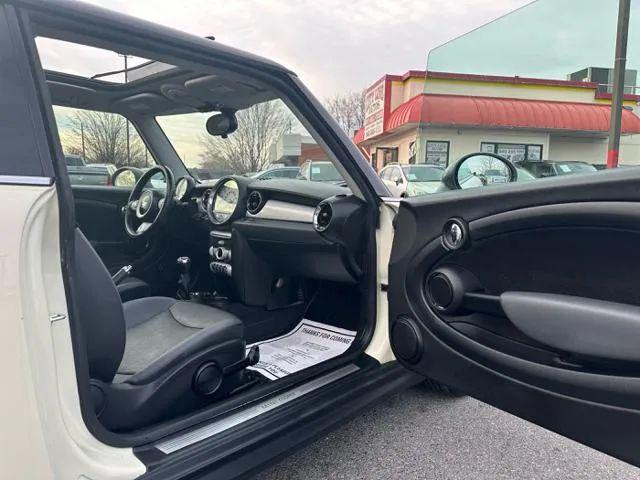 2009 MINI Cooper Cooper