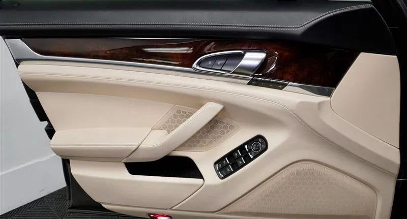 2014 Porsche Panamera GTS