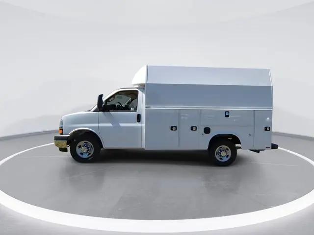 2026 Chevrolet Express Cutaway Work Van