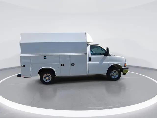2026 Chevrolet Express Cutaway Work Van