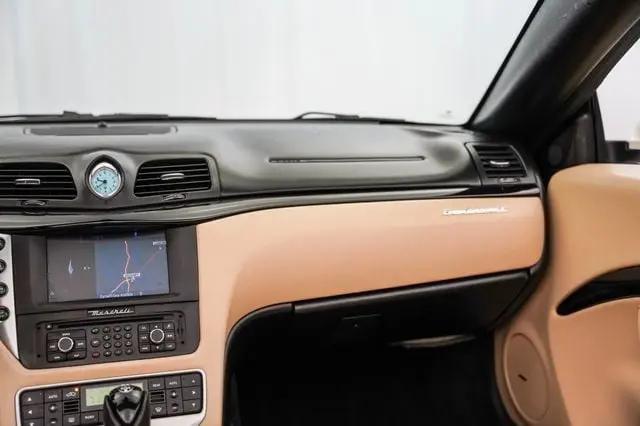 2011 Maserati GranTurismo Standard