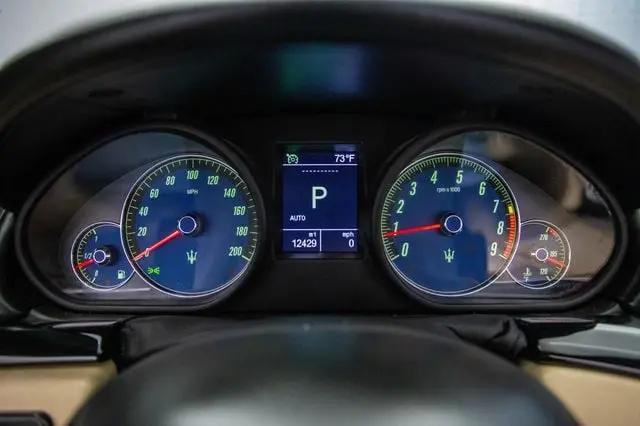 2011 Maserati GranTurismo Standard