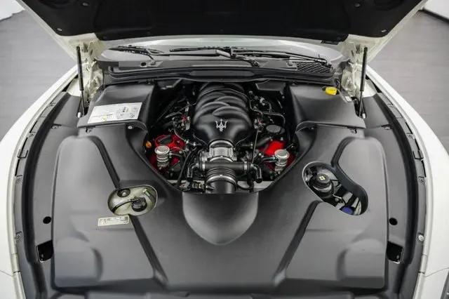 2011 Maserati GranTurismo Standard
