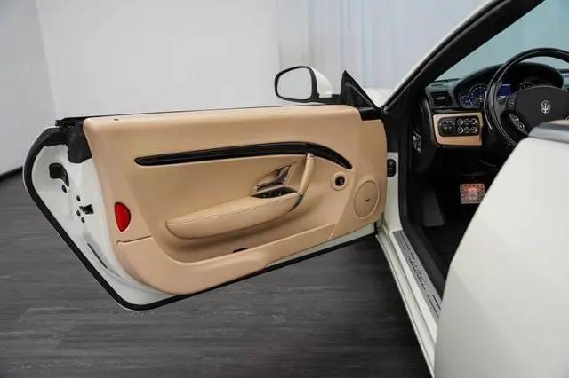 2011 Maserati GranTurismo Standard