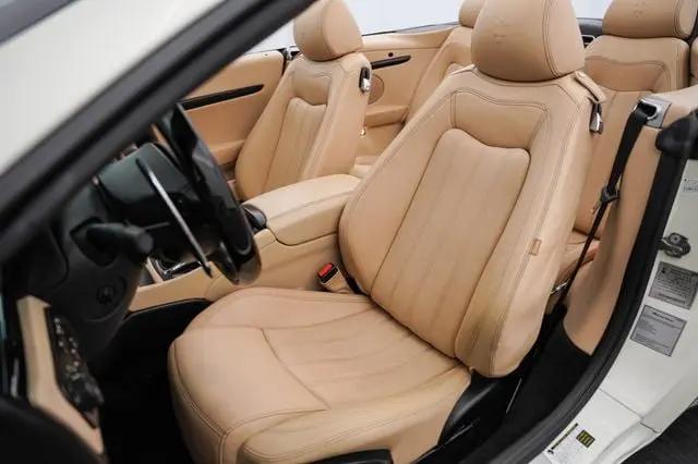 2011 Maserati GranTurismo Standard