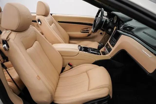 2011 Maserati GranTurismo Standard