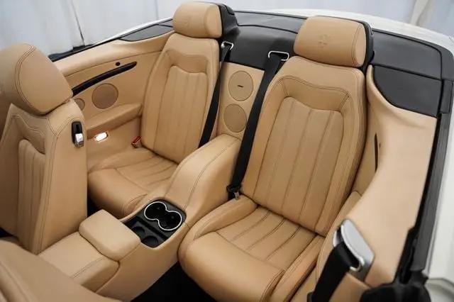 2011 Maserati GranTurismo Standard
