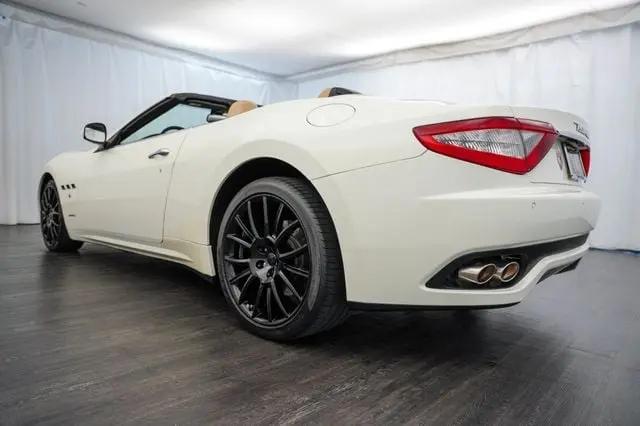 2011 Maserati GranTurismo Standard