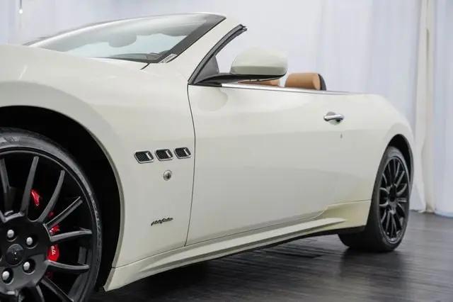 2011 Maserati GranTurismo Standard