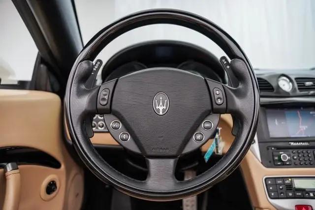 2011 Maserati GranTurismo Standard
