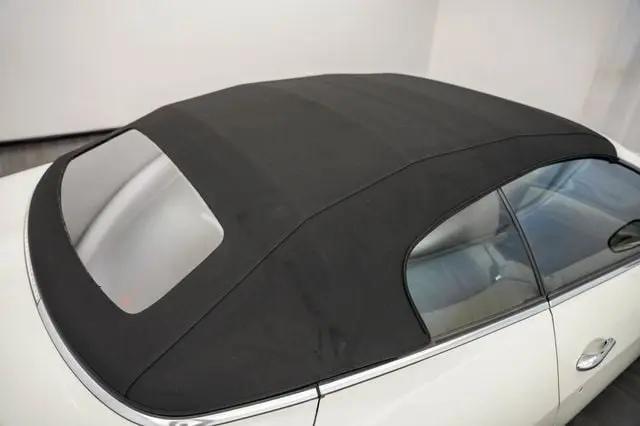 2011 Maserati GranTurismo Standard
