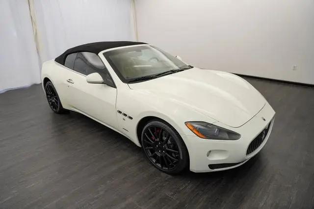 2011 Maserati GranTurismo Standard