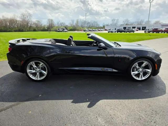 2020 Chevrolet Camaro RWD Convertible LT1