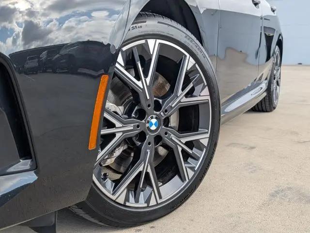 2025 BMW Coupe xDrive
