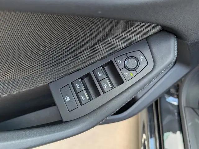 2025 BMW Coupe xDrive