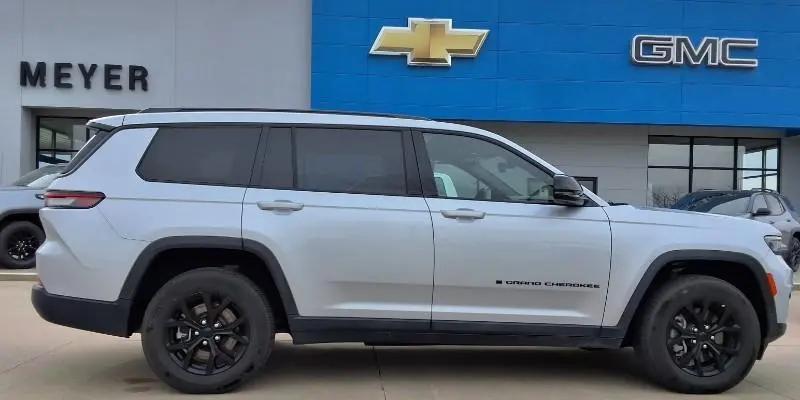 2024 Jeep Grand Cherokee L Altitude 4x4 for sale in Seward, NE
