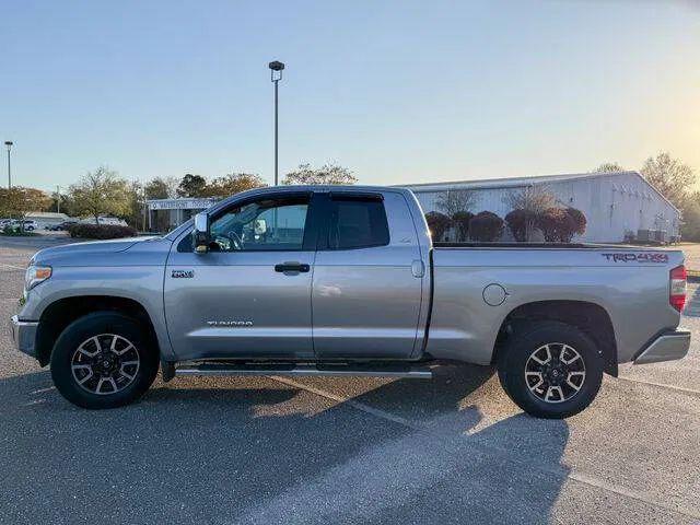 2014 Toyota Tundra SR5 5.7L V8