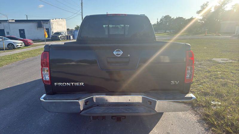2015 Nissan Frontier SV