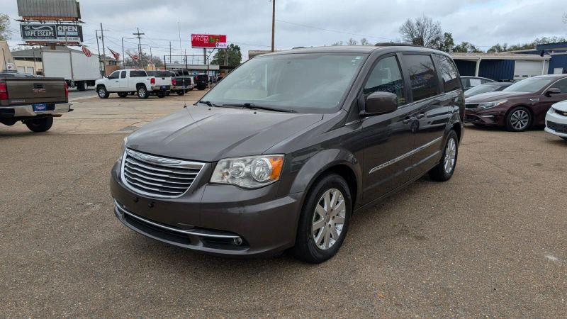 2016 Chrysler Town & Country Touring