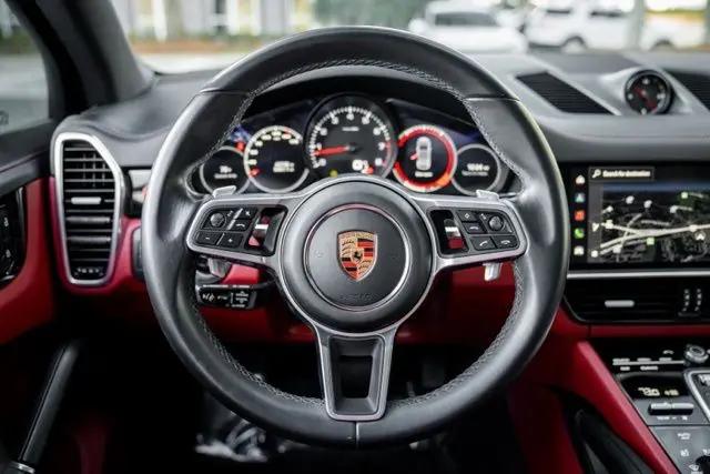 2023 Porsche Cayenne Platinum Edition