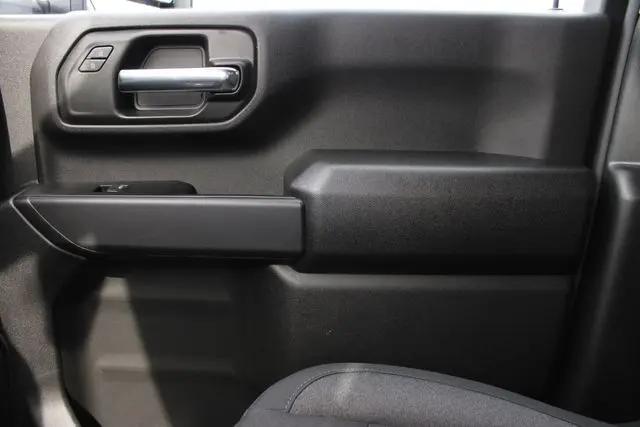 2026 GMC Sierra 2500HD Double Cab, Standard Bed, Pro, RWD