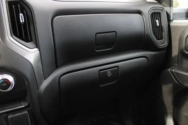 2026 GMC Sierra 2500HD Double Cab, Standard Bed, Pro, RWD