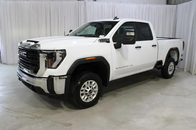 2026 GMC Sierra 2500HD Double Cab, Standard Bed, Pro, RWD