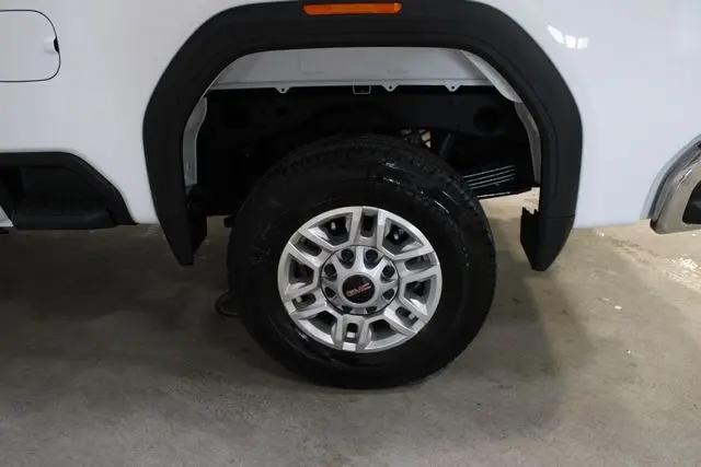 2026 GMC Sierra 2500HD Double Cab, Standard Bed, Pro, RWD
