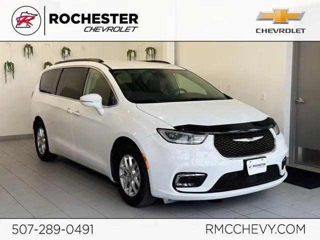 2022 Chrysler Pacifica Touring L for sale in Rochester, MN