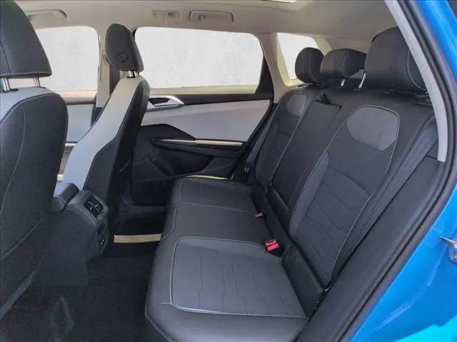 2026 Volkswagen Taos SE