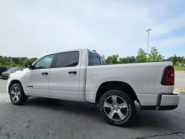 2026 Ram 1500 Express Crew Cab 4x2 5'7" Box