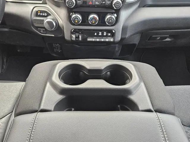 2026 Ram 1500 Express Crew Cab 4x2 5'7" Box