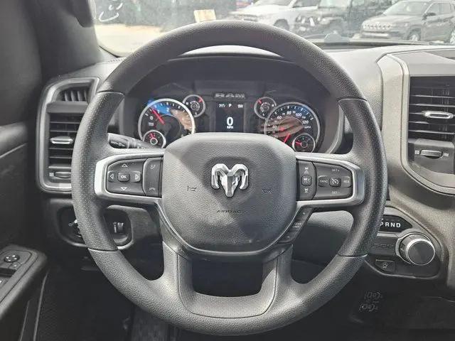2026 Ram 1500 Express Crew Cab 4x2 5'7" Box