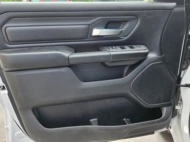 2026 Ram 1500 Express Crew Cab 4x2 5'7" Box