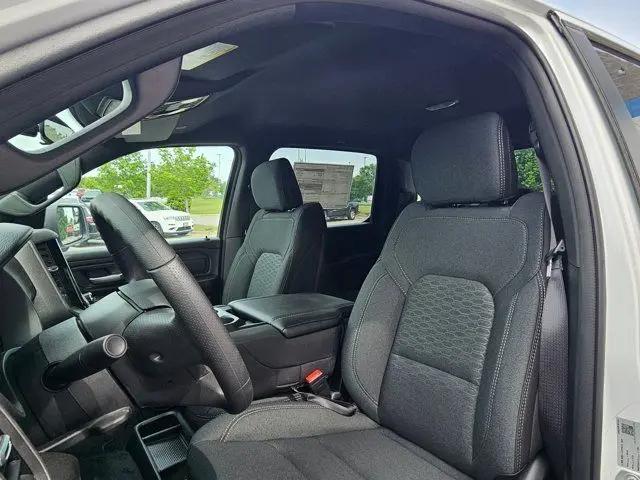 2026 Ram 1500 Express Crew Cab 4x2 5'7" Box