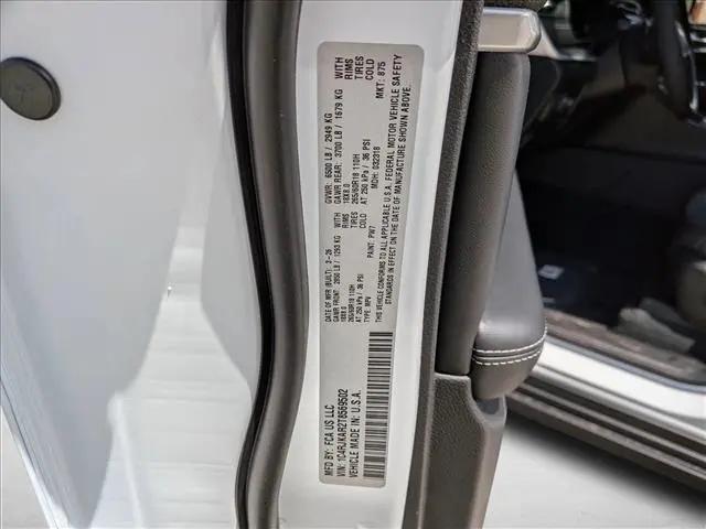 2026 Jeep Grand Cherokee L Altitude 4x4