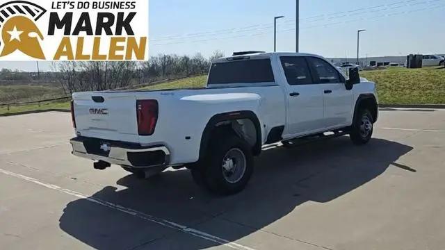 2025 GMC Sierra 3500HD 4WD Crew Cab Long Bed Pro