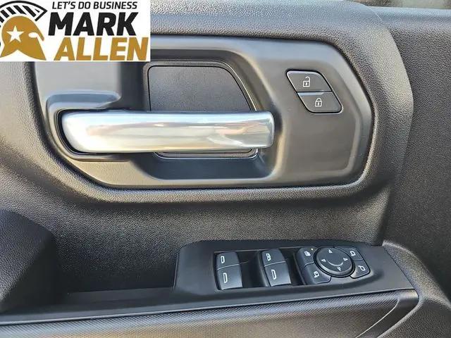 2025 GMC Sierra 3500HD 4WD Crew Cab Long Bed Pro