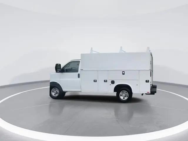 2026 Chevrolet Express Cutaway Work Van