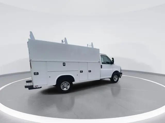 2026 Chevrolet Express Cutaway Work Van