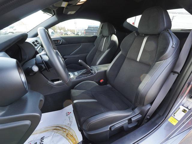 2025 Toyota GR86 Premium