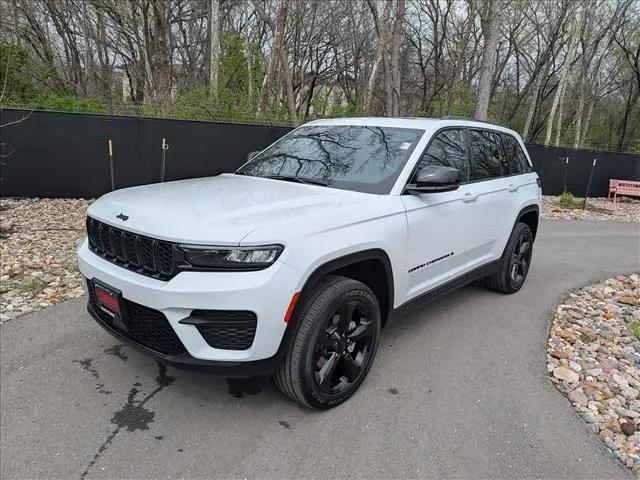 2024 Jeep Grand Cherokee Altitude X 4x4 for sale in Kansas City, MO