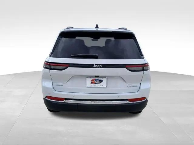 2026 Jeep Grand Cherokee Altitude 4x4