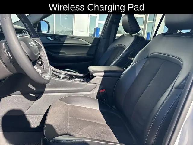 2023 Jeep Grand Cherokee Altitude 4x4