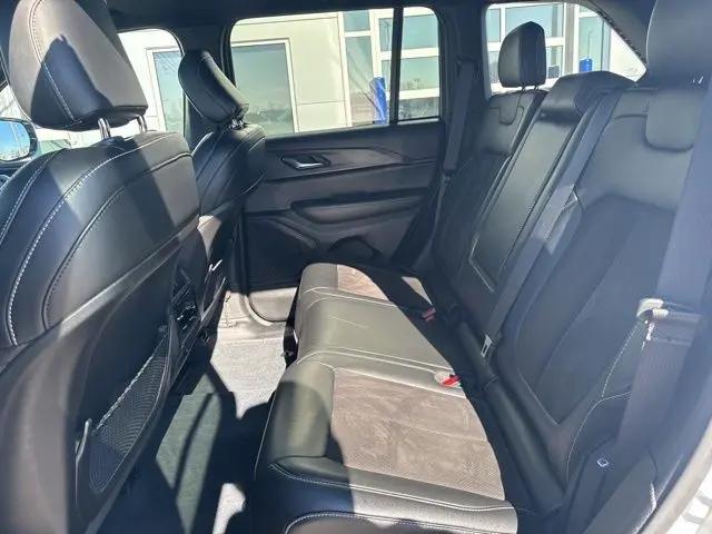 2023 Jeep Grand Cherokee Altitude 4x4