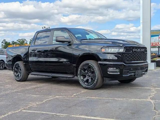 2026 Ram 1500 Express Crew Cab 4x4 5'7" Box