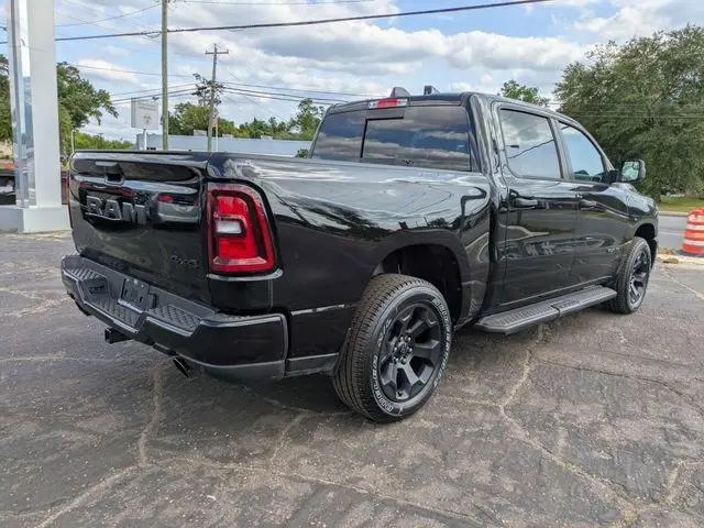 2026 Ram 1500 Express Crew Cab 4x4 5'7" Box