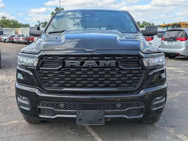 2026 Ram 1500 Express Crew Cab 4x4 5'7" Box