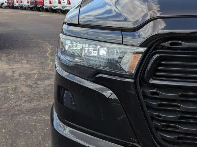 2026 Ram 1500 Express Crew Cab 4x4 5'7" Box
